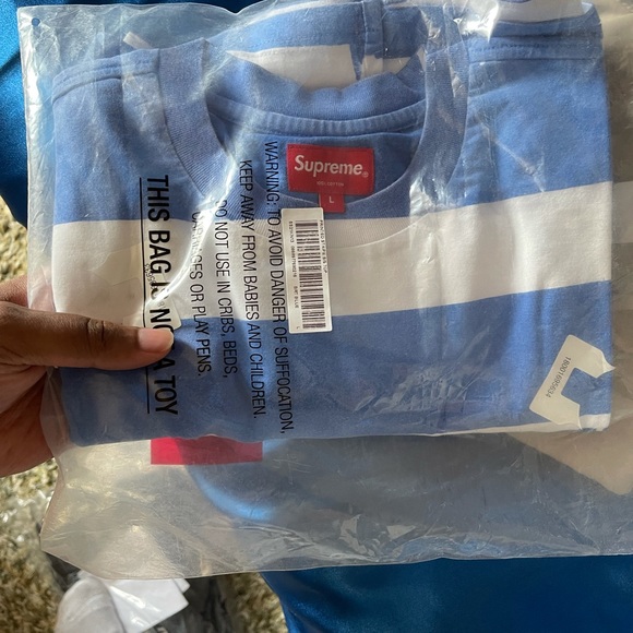 Supreme striped tee size large never worn - Picture 1 of 2